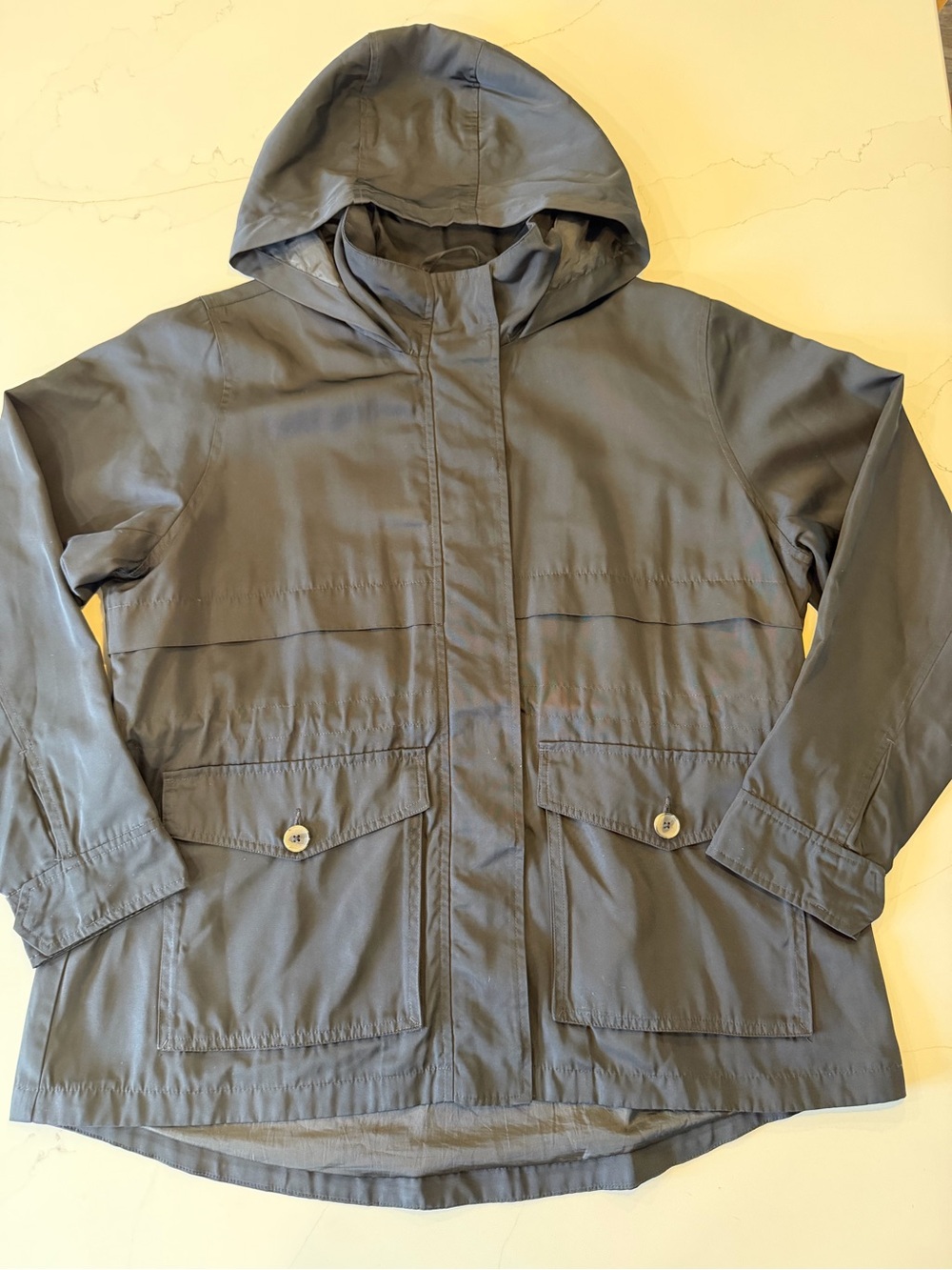 Universal Thread Water-Resistant Jacket with Hood in Black